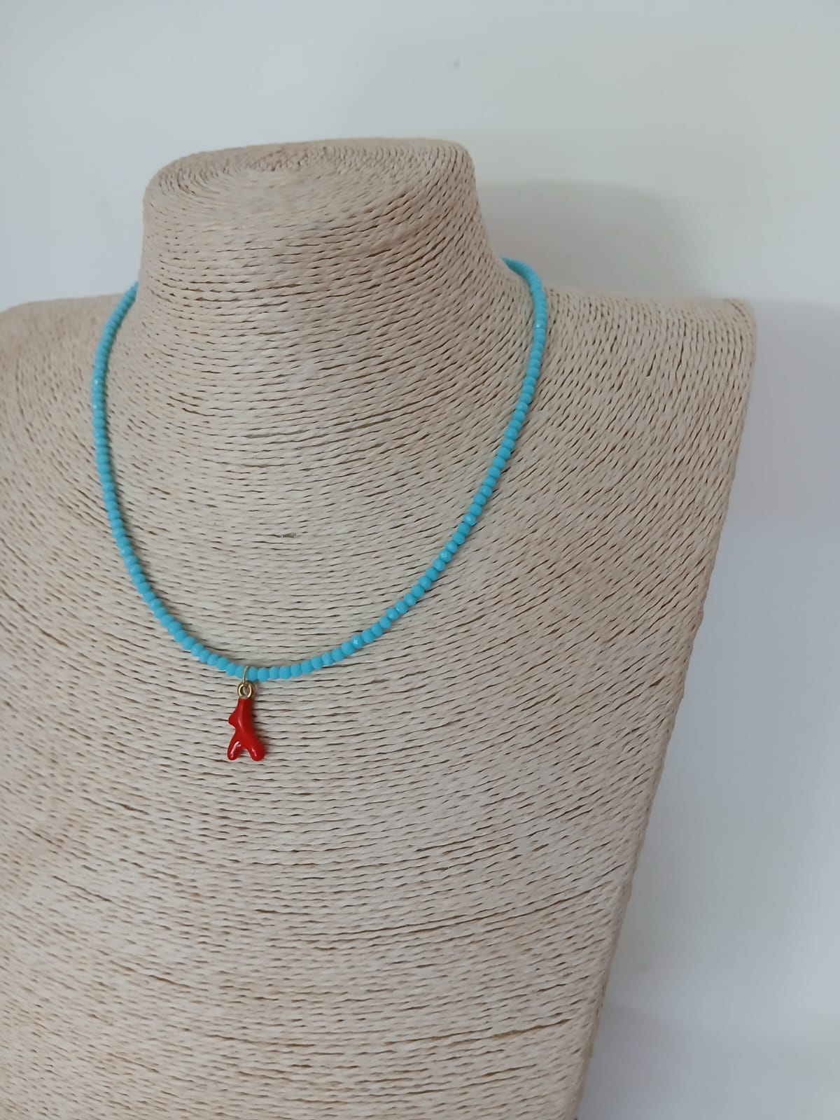 Colgante coral de cerámina